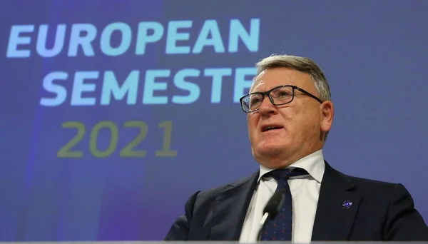 Comisario Europeo Nicolas Schmit Asiste Una Conferencia Prensa Para Presentar — Foto de Stock
