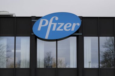 Puurs, Belçika. 22 Aralık 2020. Pfizer üretim sahasının dış görünümü.