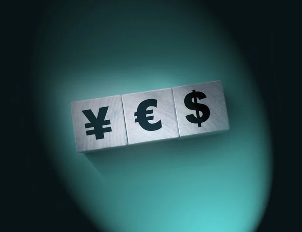 Wereld Valuta Symbolen Yen Euro Dollar Gedrukt Houten Kubussen Begrip — Stockfoto