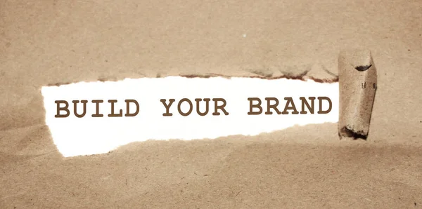 찢어진 종이에 쓰여진 편지를 만들어 십시오 마케팅 비즈니스 개념을 랜딩하는 — 스톡 사진