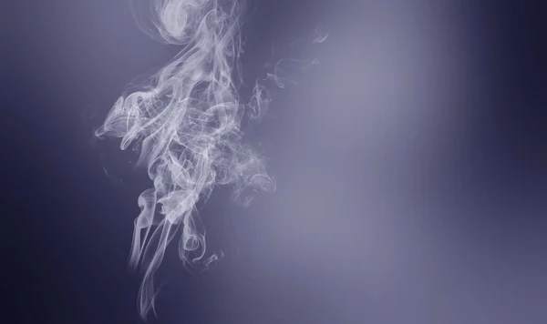 Siyah Duvarın Üzerinde Sigara Dumanı Sağlık Hizmeti Sigara Içilmeyen Bağımlılık — Stok fotoğraf