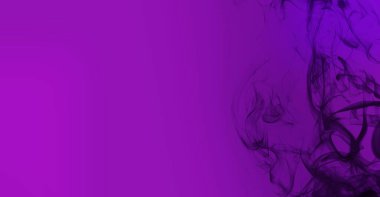 Yumuşak pembe ve nane aromalı güzel, rüya gibi gökyüzü ve üzerlerinde duman. Parti posterleri ve el ilanları için soyut romantik geçmiş.