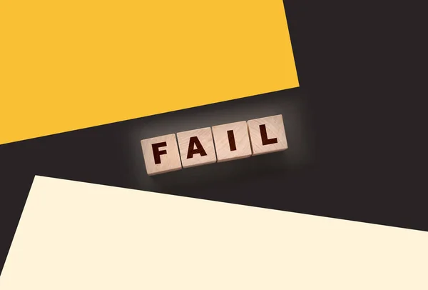 Fail Word 텍스트 Wooden Cube Block Black Background — 스톡 사진