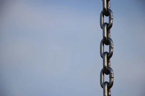 Gri Endüstriyel Arka Planda Metal Zincir Halkaları Bağlantılar Bağlantılar Kavramı — Stok fotoğraf
