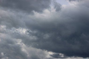 Güzel bulutlu gökyüzü manzarası