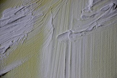 Üzerine boya sıçramış tuval. Yakından bak. 