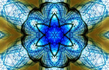 Tasarım için kusursuz bir kaleydoskop. Esrarengiz mistik enerji iyileştirici sahasrara mandala.