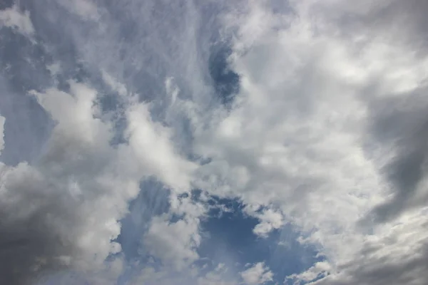 Bella Vista Cielo Nuvoloso — Foto Stock