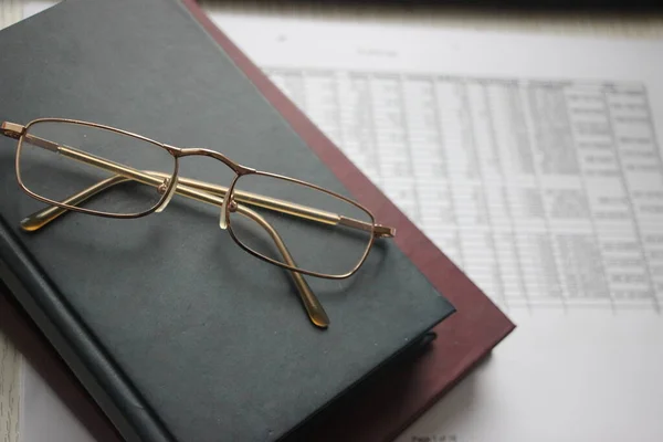 Close Books Eyeglasses Library — Foto Stock