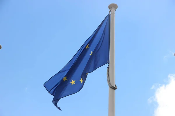 欧盟旗帜拉近距离 — 图库照片