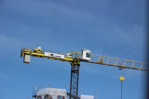 Guindaste Construção Contra Vista Céu — Fotografia de Stock