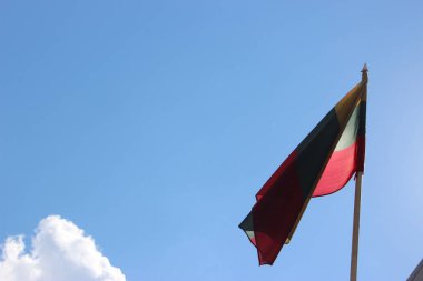 Bulgar Ulusal Bayrağı Rüzgarda