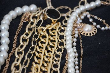 Bir mücevherin yakın görüntüsü  