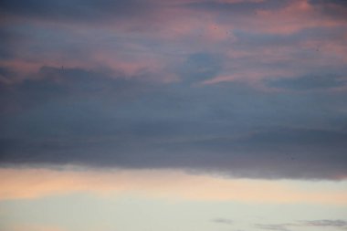 güzel bulutlu gökyüzü arkaplan görüntüsü