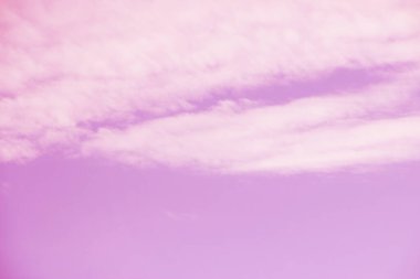soyut pembe renkli bulutlu gökyüzü arkaplanı 