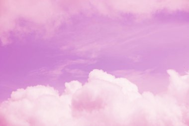 soyut pembe renkli bulutlu gökyüzü arkaplanı 