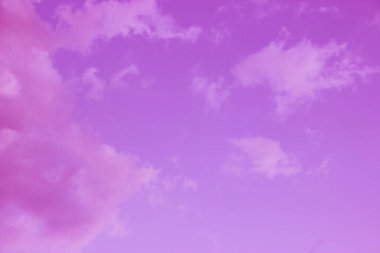soyut pembe renkli bulutlu gökyüzü arkaplanı 