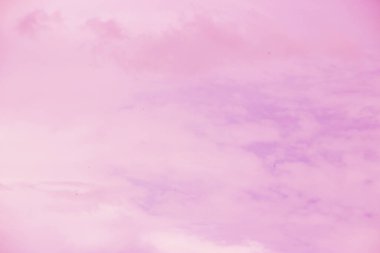 soyut pembe renkli bulutlu gökyüzü arkaplanı 