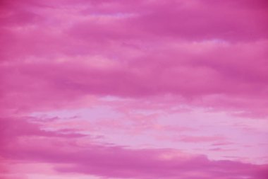 soyut pembe renkli bulutlu gökyüzü arkaplanı 