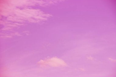 soyut pembe renkli bulutlu gökyüzü arkaplanı 