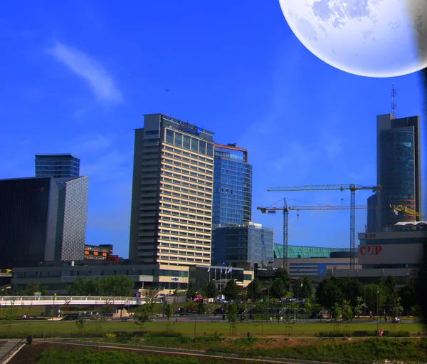 City Sky Med Måne Planet Koncept — Stockfoto