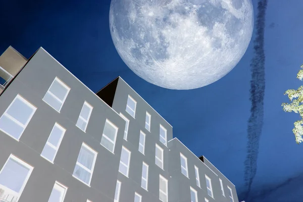 Vue Ciel Ville Avec Une Lune Concept Planète — Photo