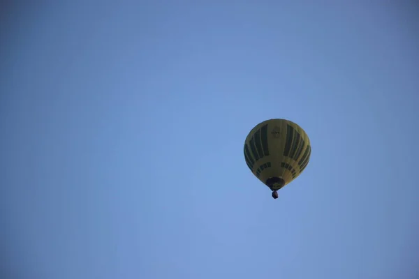 Θέα Αερόστατου Θερμού Αέρα Στον Ουρανό — Φωτογραφία Αρχείου