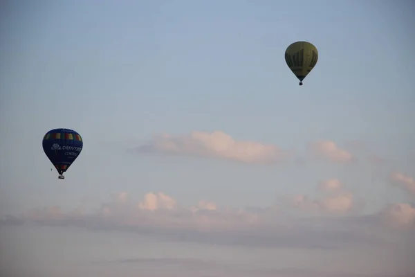 Hőlégballonok Kilátás Égen — Stock Fotó