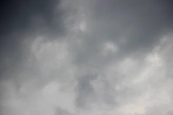 Donker Bewolkt Uitzicht Lucht — Stockfoto