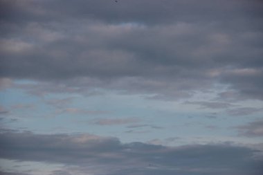 bulutlu gökyüzü arkaplan görüntüsü