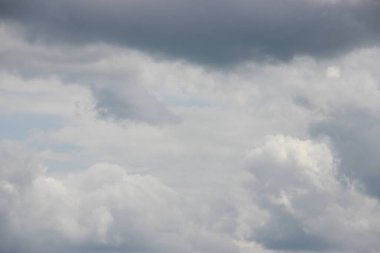 bulutlu gökyüzü arkaplan görüntüsü