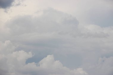 bulutlu gökyüzü arkaplan görüntüsü