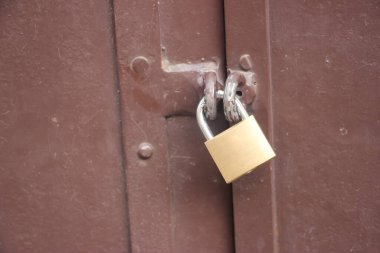 asma kilit görünümü kapat  