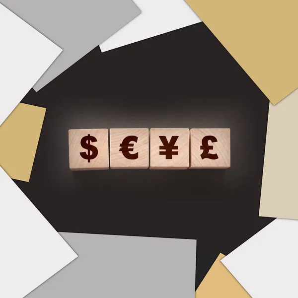 Dillar, ευρώ, yen και λίβρα σε δομικά στοιχεία. ξύλινοι κύβοι με διαφορετικά σύμβολα χρημάτων, νόμισμα, χρήματα, διεθνή επιχειρηματική ιδέα — Φωτογραφία Αρχείου