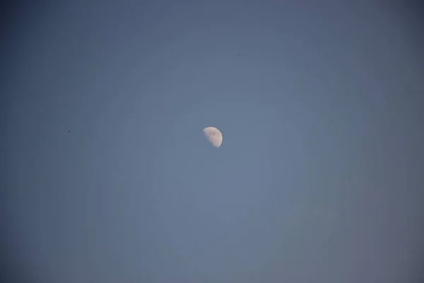 Bela Vista Lua Céu — Fotografia de Stock