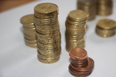 para kavramı arka plan, madeni paralar kapanıyor 