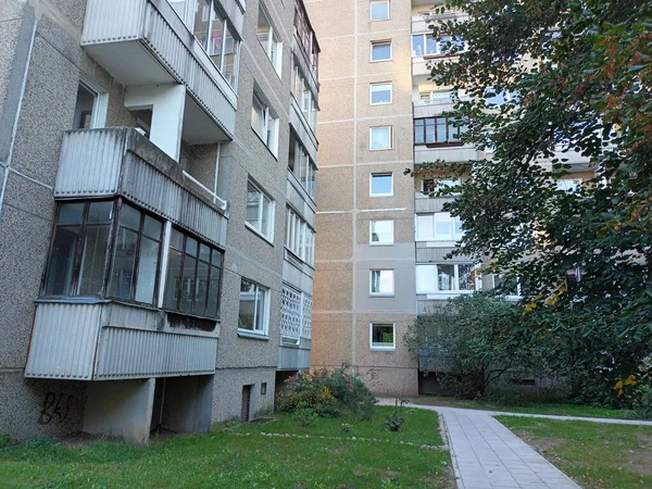 Vilnius, Litvanya 'nın banliyölerinde 80' ler ve 90 'lar mimarisi