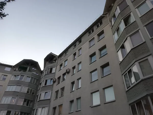 Vilnius, Litvanya 'nın banliyölerinde 80' ler ve 90 'lar mimarisi