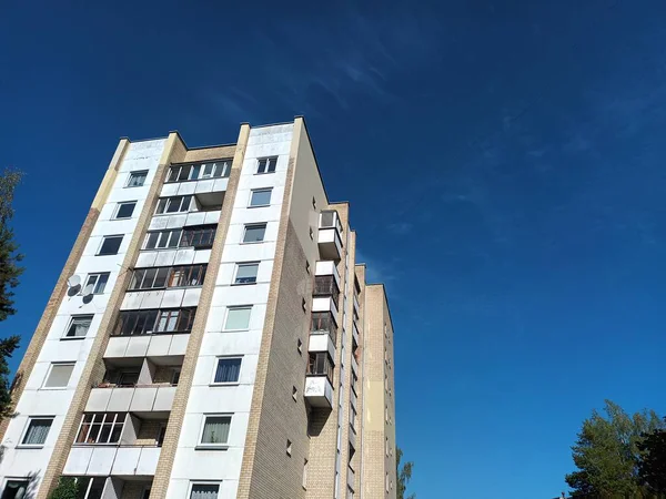 Vilnius, Litvanya 'nın banliyölerinde 80' ler ve 90 'lar mimarisi