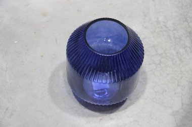 Dükkanda geri dönüşüm için plastik şişe.