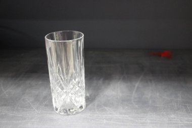 kristal berrak cam kristal ve şeffaf su