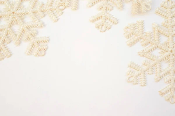 Різдвяна Або Зимова Композиція Візерунок Білих Сніжинок Білому Тлі Концепція — стокове фото