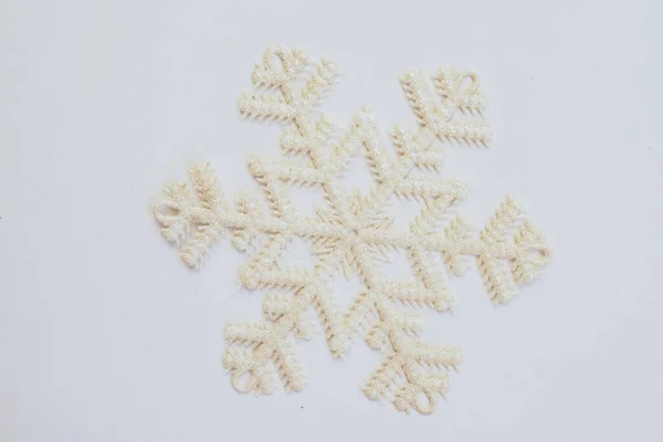 Різдвяна Або Зимова Композиція Візерунок Білих Сніжинок Білому Тлі Концепція — стокове фото