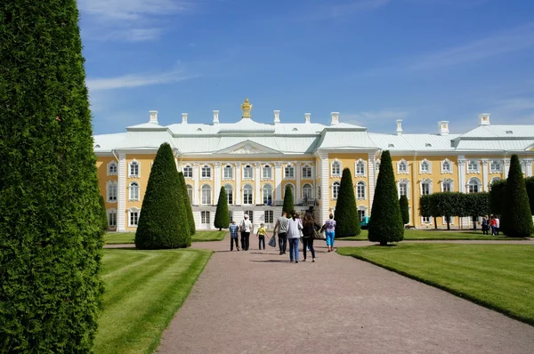 Palacio en Peterhof —  Fotos de Stock