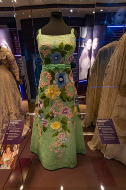 Londra, Birleşik Krallık - 18 Mayıs 2025: Kensington Sarayı 'nda Prenses Margaret için Jose Pity Moreno' nun akşam elbisesi