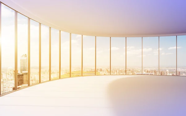 Sala de escritório espaçosa, vazia. Janela panorâmica, parede de vidro. Vista de Paris. Conceito de novo escritório. Renderização 3D — Fotografia de Stock