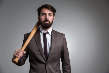 Omuz ön yüzünde yarasa