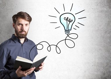 Fikir kavramı işadamı kitap ile 