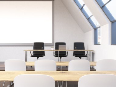 Sınıf iç masalar ve sandalyeler, boş beyaz tahta ve şehir manzaralı. Alay etmek yukarıya, 3d render