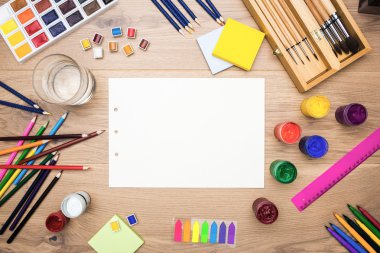 Çizim araçları ve su